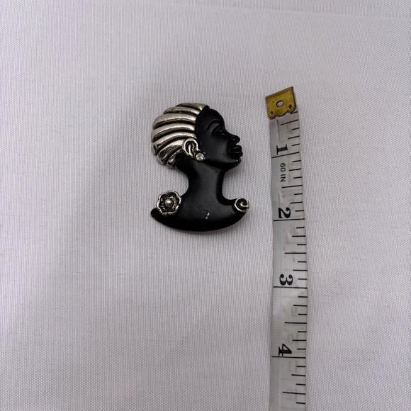 Vintage African Black and Silver Women's Pin Brooch - Picture 6 of 8